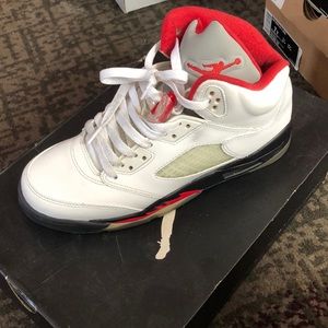 Jordan’s retro 5